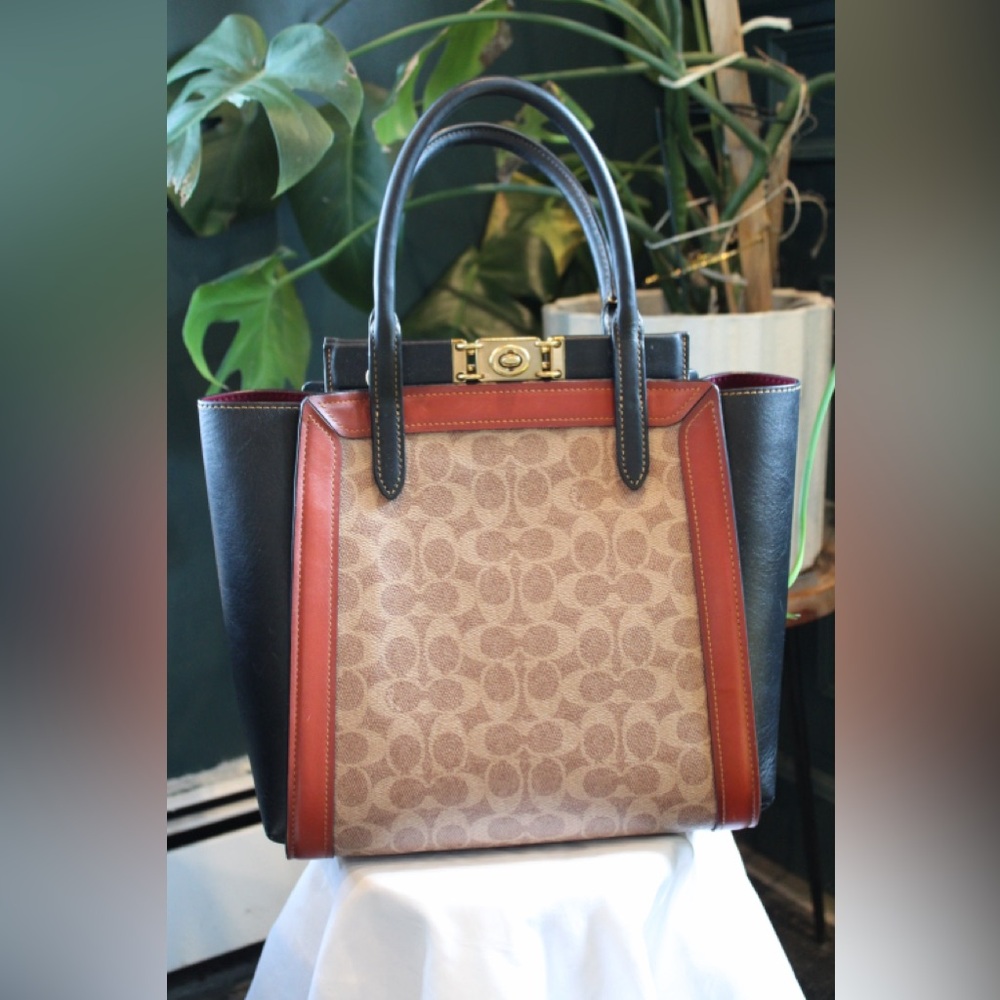 Coach 1941 Troupe Tote in Signature Canvas